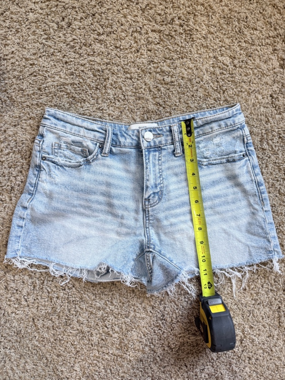 BKE Denim Shorts Size 27 Light Wash Distressed Raw Hem Stretch Jean Shorts - Picture 4 of 5